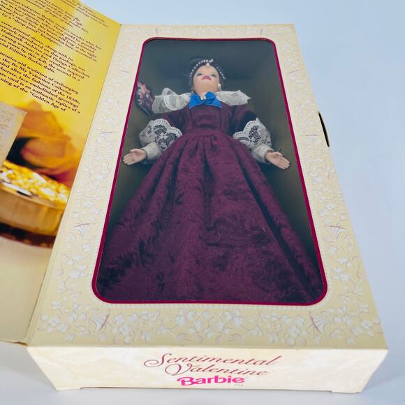 Sentimental Valentine Hallmark Special Edition Mattel Barbie Doll 16536 - NRFB - Picture 14 of 15